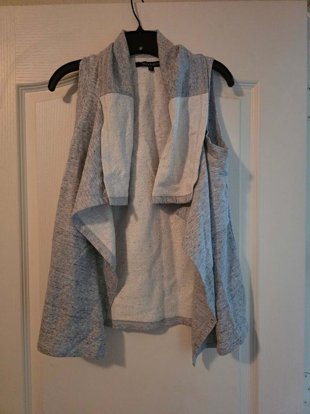 Supply & Demand Vest Size S Gray Marled Open Front Sleeveless Cardigan